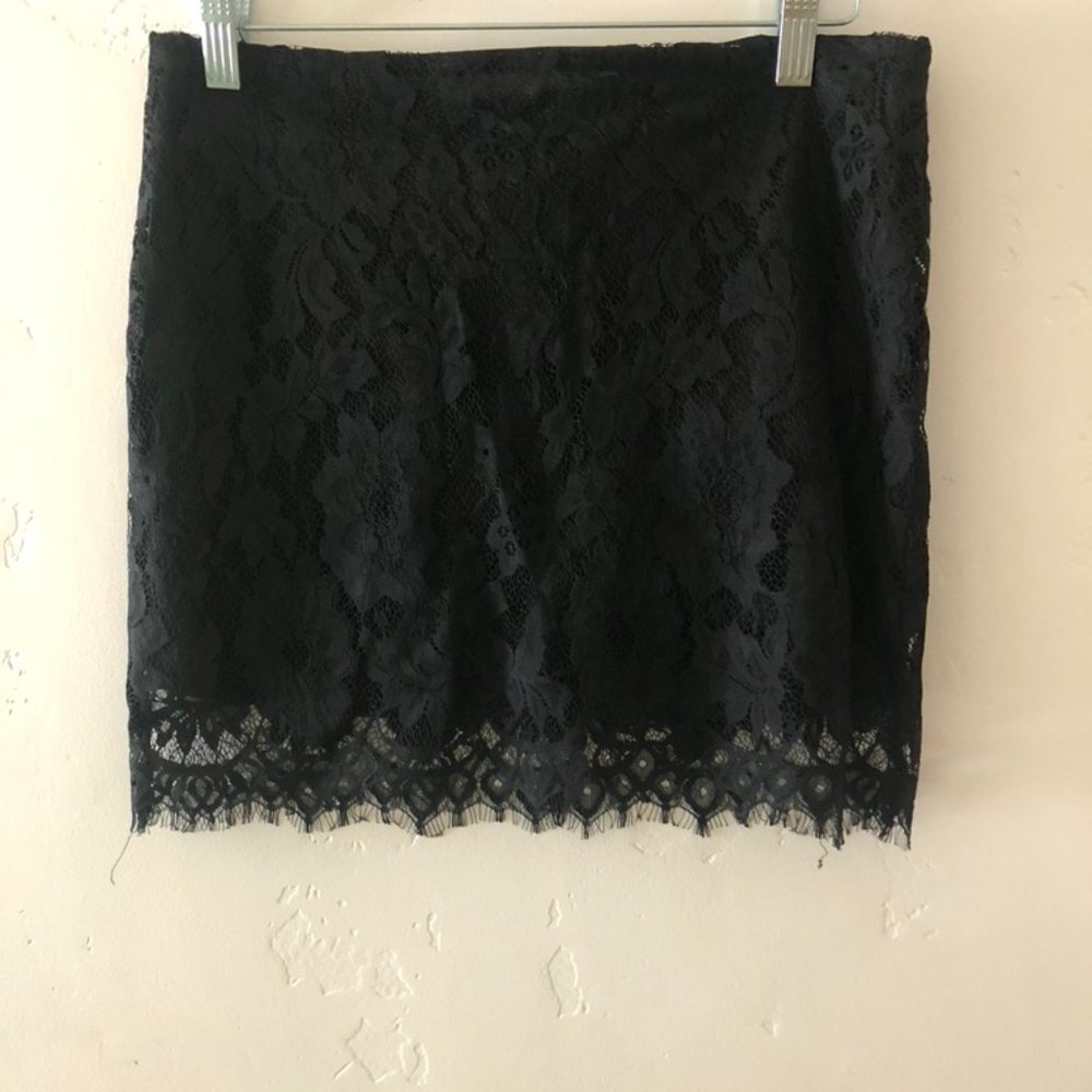 Black lace mini skirt by BB Dakota!